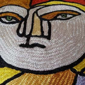 Pyntepute Den Bleke Damen detaljer