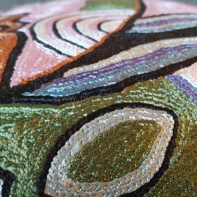 Pyntepute Dame I Vinden Rosa detaljer nærbilde