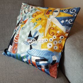 Pyntepute Tre katter i sommersol